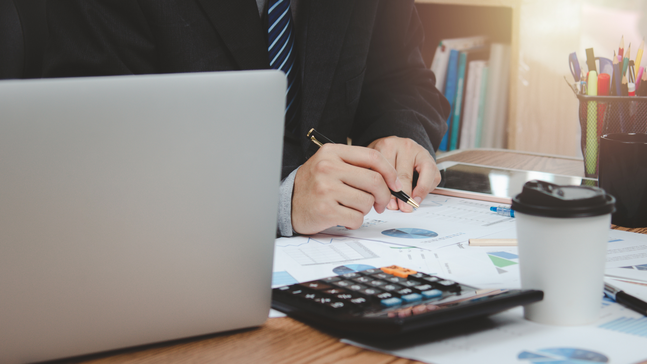You are currently viewing When Should You Start Social Security? The Real Answer Depends on These 5 Factors